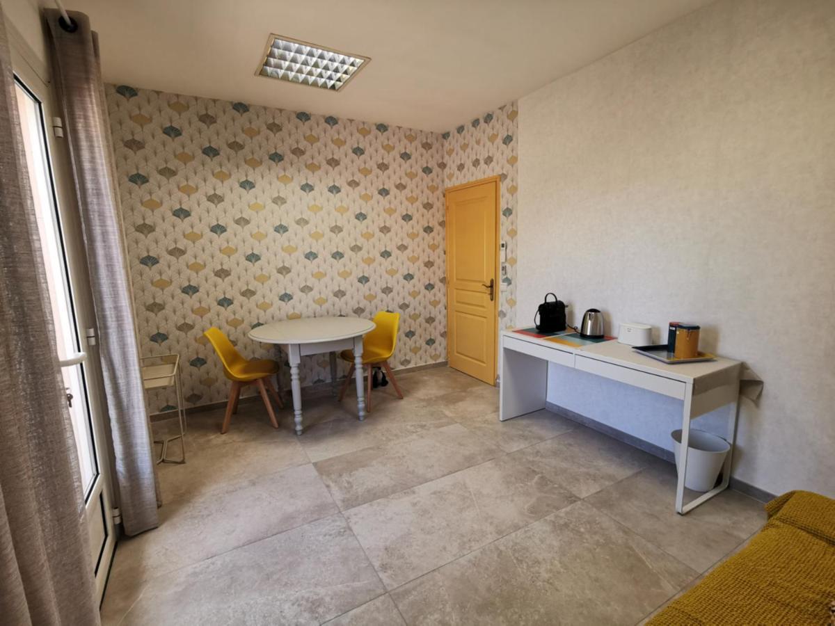La Chambre Du Saunei Castelnau-de-Guers Ngoại thất bức ảnh